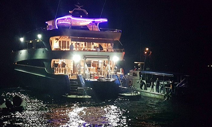 เรือทัวร์ดำน้ำล่มทะเลชุมพร ค้นหาทั้งคืน ยืนยันเสียชีวิต 5 ศพ