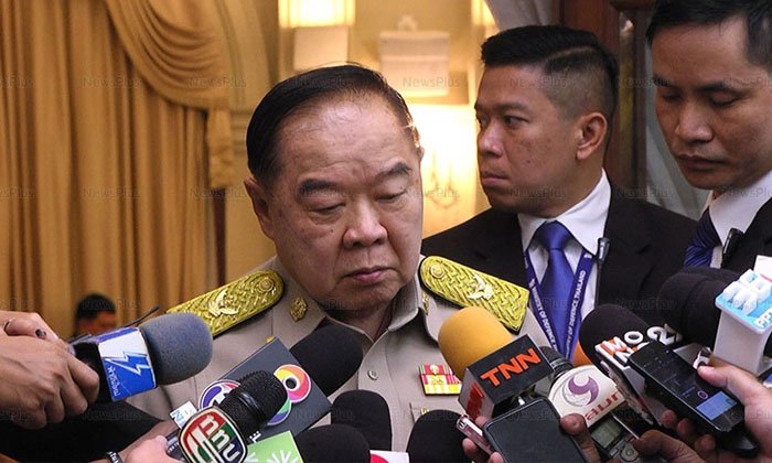 ประวิตรไม่น้อยใจ ติดโผถูกปรับพ้นครม.ยันปลดล็อคเลือกตั้งท้องถิ่น