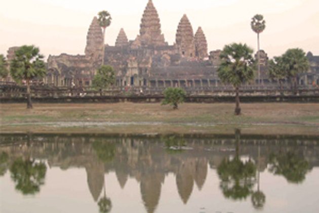 เขมรคาดสูญ4หมื่นล้านไทย-เทศเที่ยวอีสานแทน