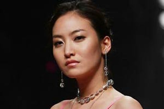 นางแบบดังเกาหลี ดัล คิม ดับปริศนา!
