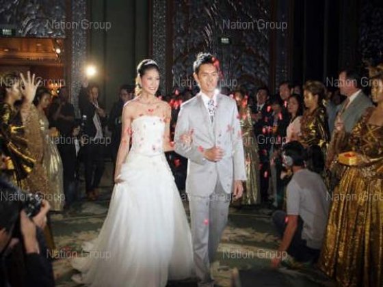 ข่าว ดนัย ควง น้องต๊าบ ฉลองสมรสพระราชทาน