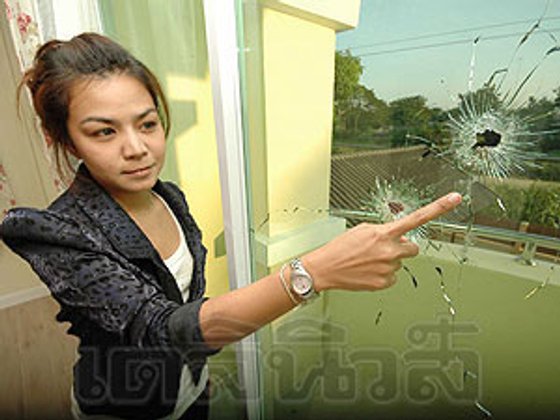 ทอมโจ๋บุกยิงถล่มบ้านช่างภาพสาว