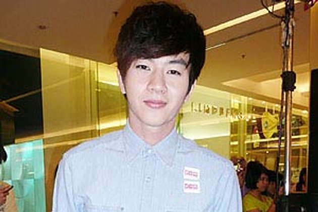 ลือได้ไงว่าเลิก แอ! 'โทนี่ ย้ำยังรักกันดี