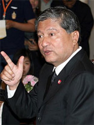 ฝ่ายค้านเตรียมอภิปรายนโยบายนอกสภาพรุ่งนี้
