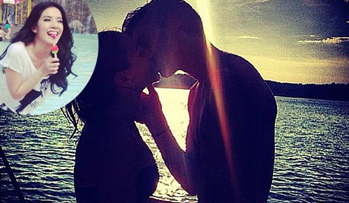อัยย่ะ! ใบเตยโพสต์รูปปริศนา "Kiss dream"