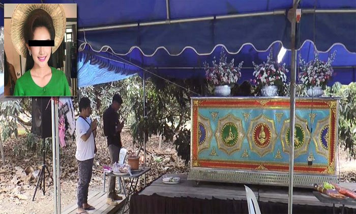 บรรยากาศสุดเศร้า! งานศพอดีตผู้ประกวดนางนพมาศ เหยื่อเก๋งเมาแล้วขับ ลากร่างไปกว่า 1 กม.