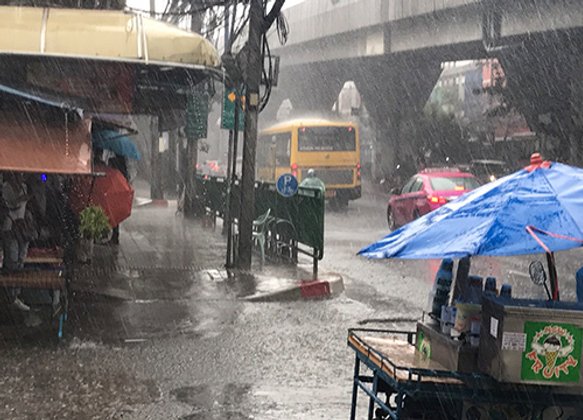 กทม.ฝนกระจายฝั่งพระนครสูงสุดดินแดง