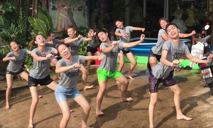 โซเชียลไลค์รัวๆ วัยรุ่นเต้นยับฉลองสงกรานต์สร้างสรรค์ ซ้อมกันมาทั้งปี