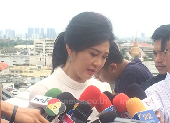 ยิ่งลักษณ์ร่ำไห้ทำบุญวันเกิดขอ ปท.สงบคดีเป็นธรรม