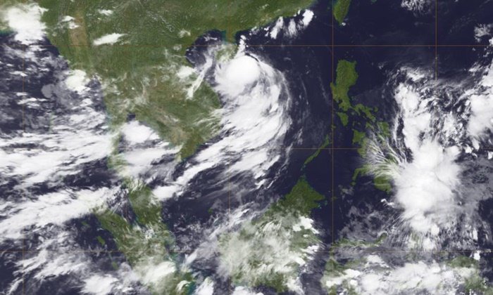 กรมอุตุฯ เตือนภาคใต้ยังเสี่ยงน้ำท่วม ร่องฝนพาดผ่าน กทม.