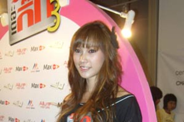 แพมปัดปล่อยภาพจุ๊บป๊อบรอบ2เย้ยพลอย