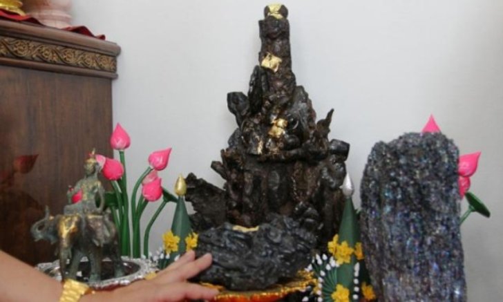 ป.ป.ช. เล็ง "เฝ้าระวัง" ส.ส.เจ้าของโคตรเหล็กไหล-พระเครื่องล้ำค่า
