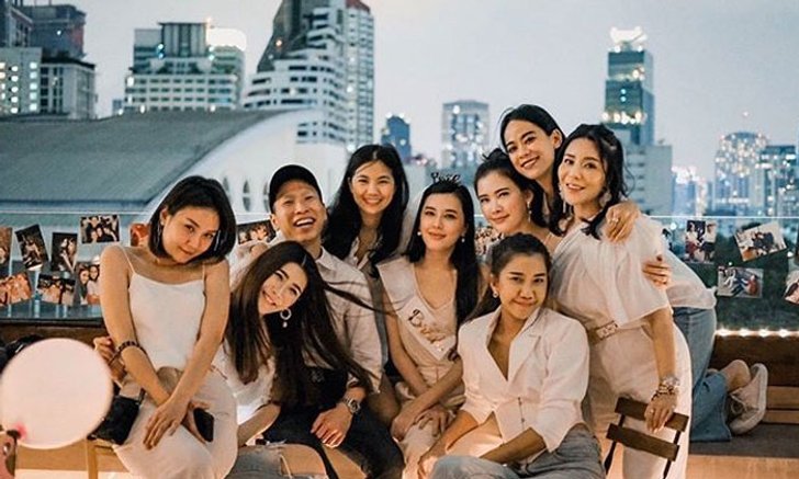 "บี มาติกา" จัดปาร์ตี้สละโสดครั้งที่ 4 ว่าที่เจ้าสาวเพื่อนเยอะมาก