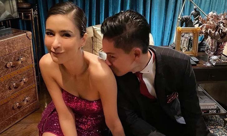 "ศรีริต้า" ยิ้มแก้มปริ "กรณ์ ณรงค์เดช" ชมไม่หยุดปาก ใส่ชุดแซ่บจัดปาร์ตี้สละโสด