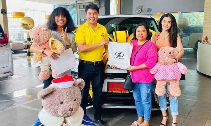 เลขเด็ดรถยนต์ใหม่ ลำไย ไหทองคำ หวยออมสิน