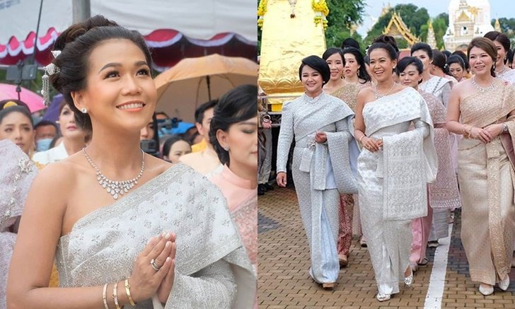 สวยมาก "กาละแมร์" แต่งชุดไทยไปถวายทองหุ้มปลียอดส่วนฐานพระธาตุพนม