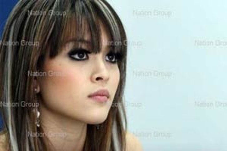 ลีเดียควงป้าโร่แจ้ง ตร. หลังบ้านถูกงัด สูญหลายล้านบาท