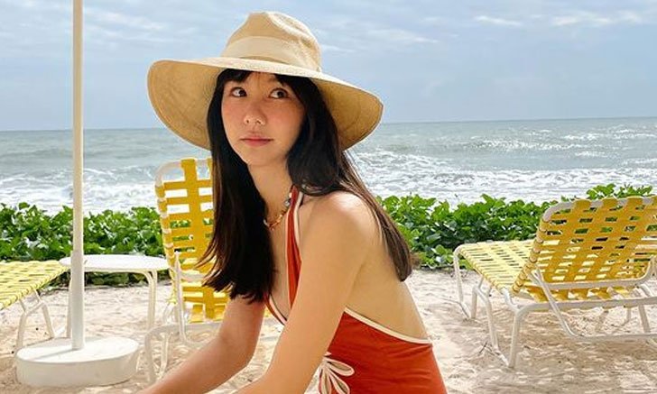 "เต้ย จรินทร์พร" แจกความสดใสใส่ชุดว่ายน้ำวันพีซ ขาสวยผิวเนียนมาก