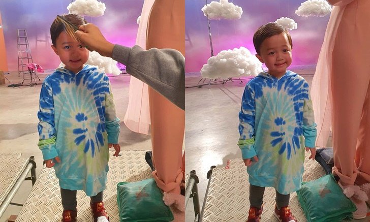 "ชมพู่" โพสต์ให้ดูเบื้องหลังฉาก "น้องพายุ" แจกรอยยิ้มอ่อน อ้อนพี่ๆ