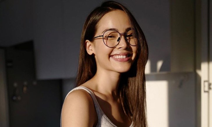 คนสวยใจบุญ "ญาญ่า อุรัสยา" บริจาคเตียงสำหรับผู้ป่วยโควิด-19 ให้กับโรงพยาบาล