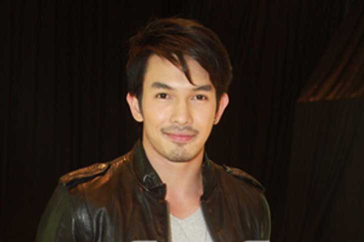 อั้มยินดีพิงกี้มีแฟนใหม่แจงควงสาวแฟนคลับ