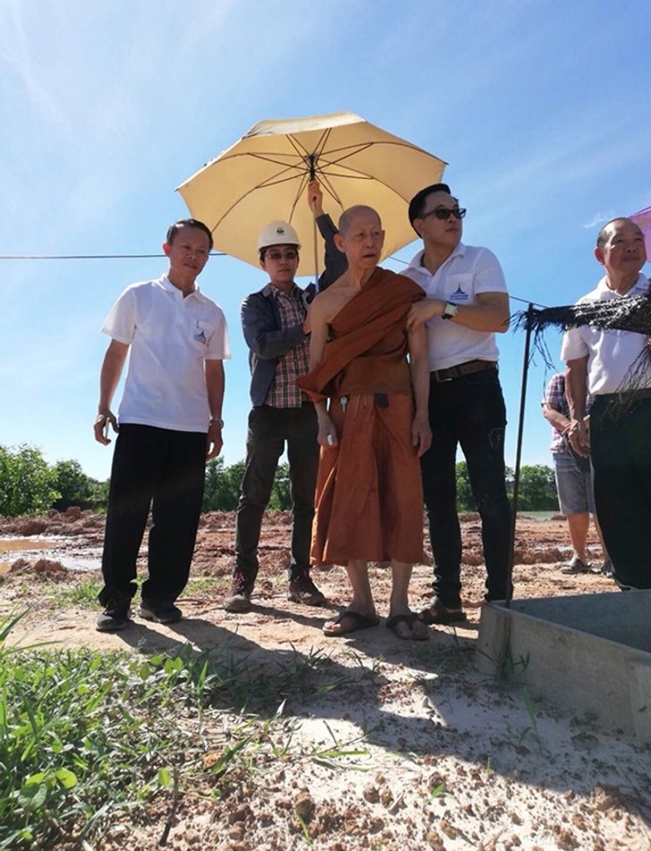 หลวงพ่อสุดใจ ทันตมโน เจ้าอาวาสวัดเกษรศีลคุณ (วัดป่าบ้านตาด)