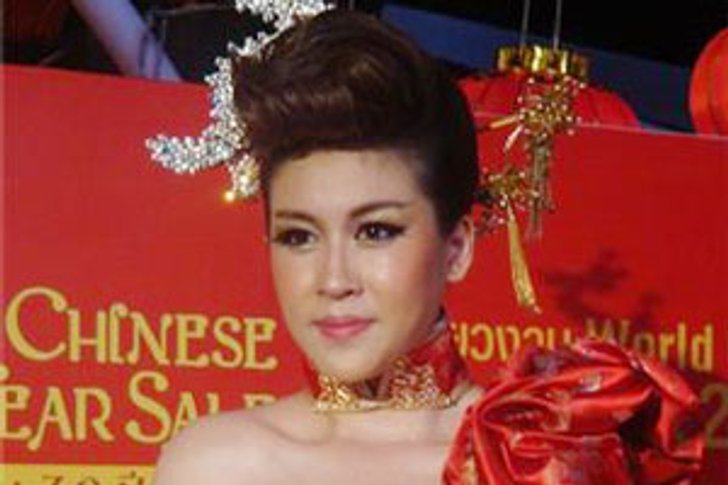 เชียร์ ไม่คิดชิ่ง7 สี ปัดจีบดาวม.กรุงเทพ