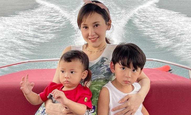 "แยม ธมลพรรณ์" ชีวิตล้นสุข อดีตนางเอกละครจักรๆ วงศ์ๆ ตั้งท้องลูกคนที่ 3 แล้ว