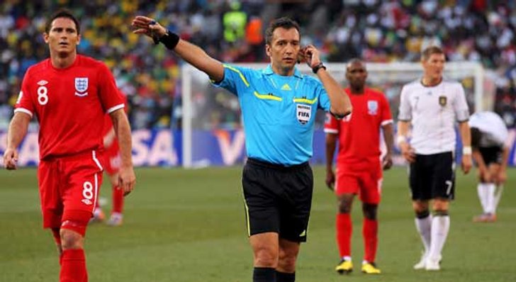 FIFAสั่งแบนโรเซ็ตติ,ลาร์ริออนด้า2เชิ้ตดำ