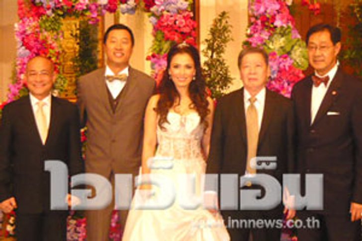 'คุณปลื้ม' แต่ง 'แจ๊กกี้ เชื่อเป็นบุพเพฯ