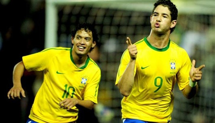 แซมบ้าอุ่นหรูเชือดยูเครนนิ่ม 2-0