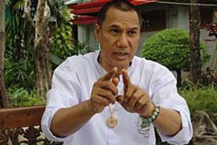 สรพงศ์ ปัดข่าว กรุง ศรีวิไล ดึงเล่นการเมือง