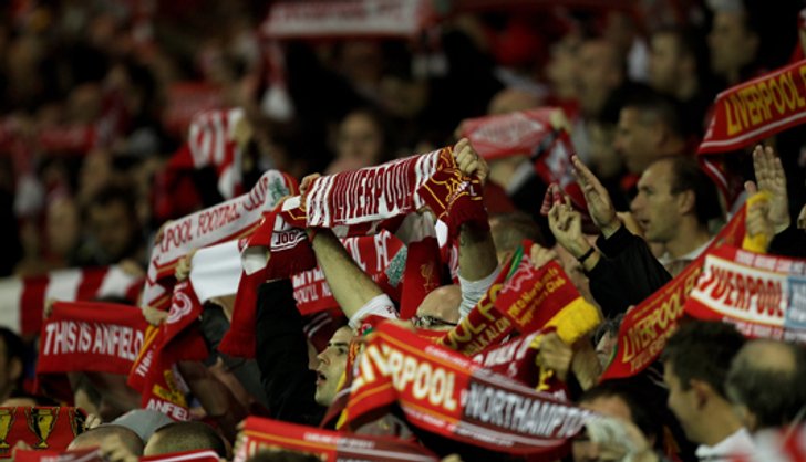 แฟนหงส์ซวยโดนแทงก่อนเกมยูโรป้าลีก