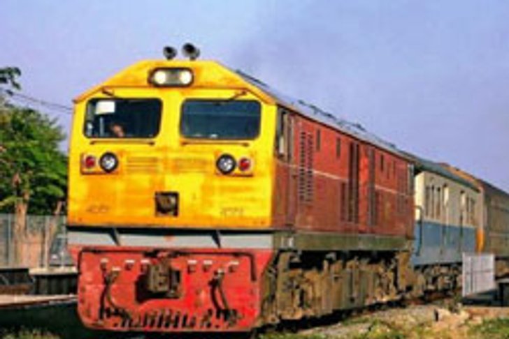 รถไฟบัตเตอร์เวิร์ธ-กทม. ตกรางที่สถานีบางซื่อ