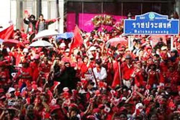 พลาดเป้า! หวังบึ้มป่วนแดง วินช้ำรับเคราะห์แทน