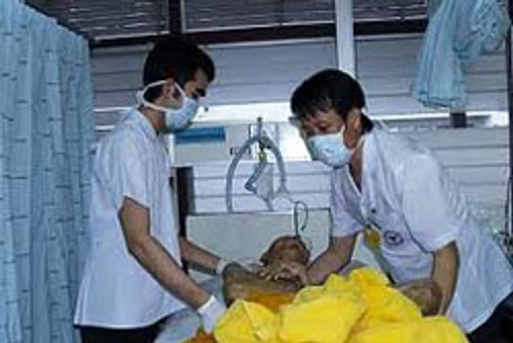 เดือด!เณรแทงพระพรุนทั่วร่างอาการสาหัส