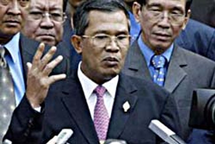 เขมรจวกไทย ตกยุค! รื้อฟื้นเรื่องอดีตไม่จบสิ้น