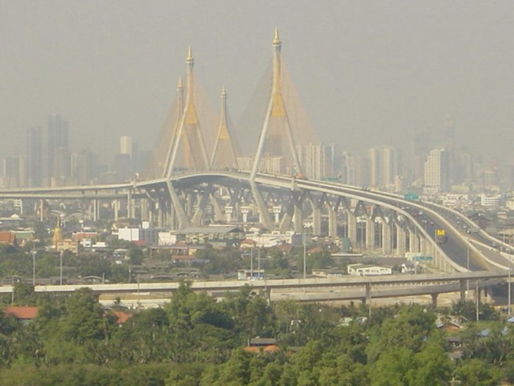 ปิดชั่วคราว สะพานภูมิพล 1-2 ติดตั้งป้ายชื่อ
