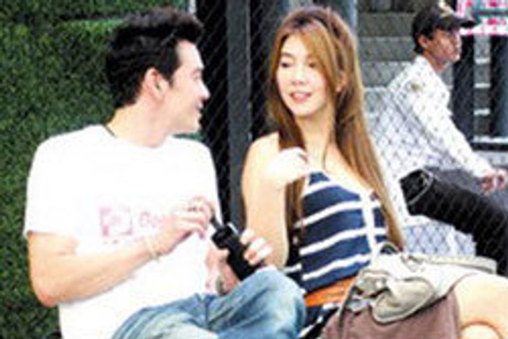 ชาคริต รับดูใจ วุ้นเส้น ชมน่ารัก