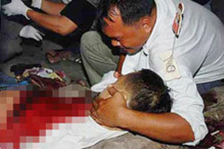 เสี่ยห้องเช่าถูกพม่าฟันแขน แค้นชักลูกโม่ยิงดับคาที่
