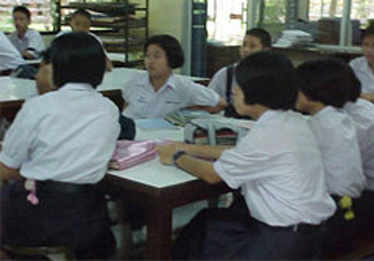 ชาวเน็ตบ่นระงม! กทม.ประกาศให้เรียนชดเชยไม่มีวันหยุด