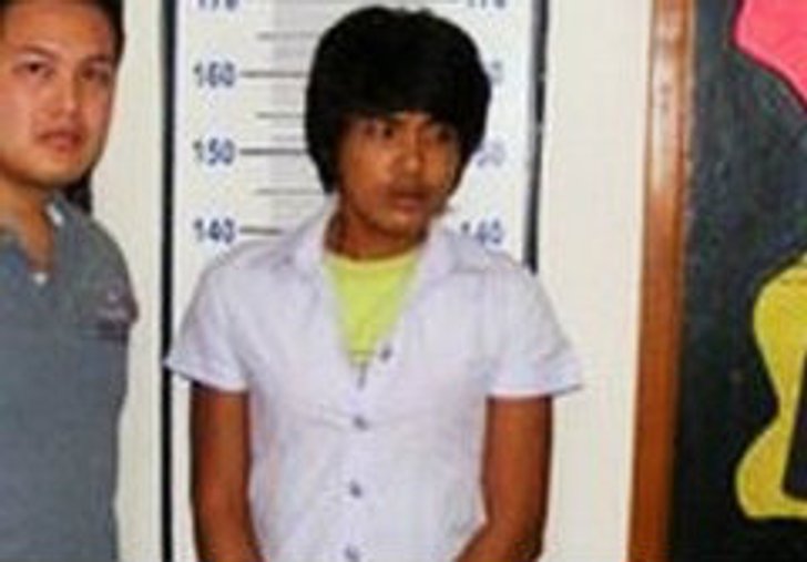 ไอ้หื่น! ใส่ชุดนักศึกษาหญิง บุกข่มขืน 10 ขวบ
