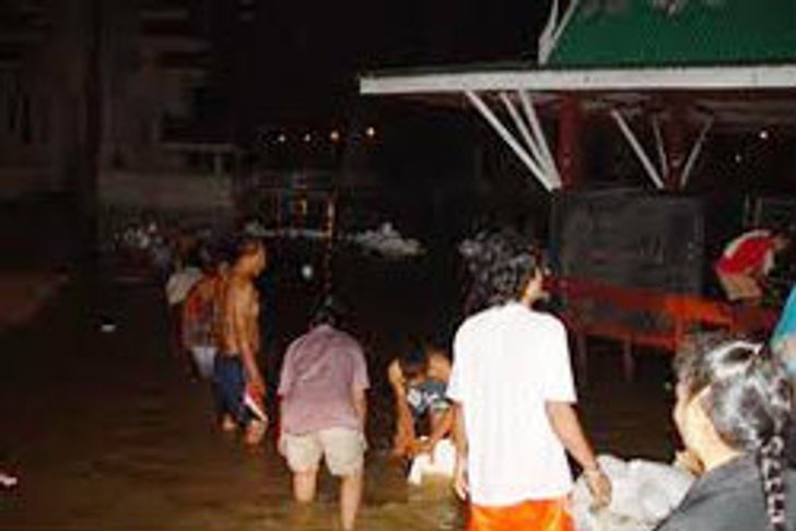 ปลอดประสพ รับคำนวณสถานการณ์น้ำพลาด