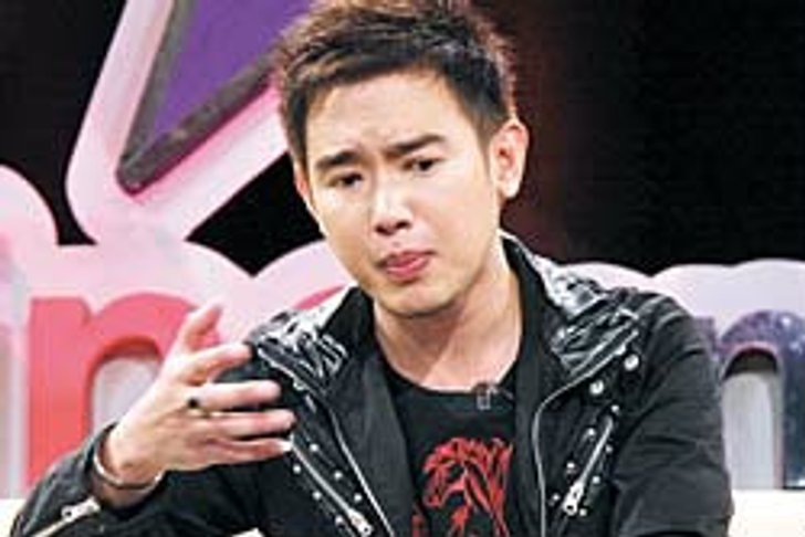 ริว อาทิตย์ ซิ่งบีเอ็มแหกโค้งไฟท่วมรถหวิดดับ
