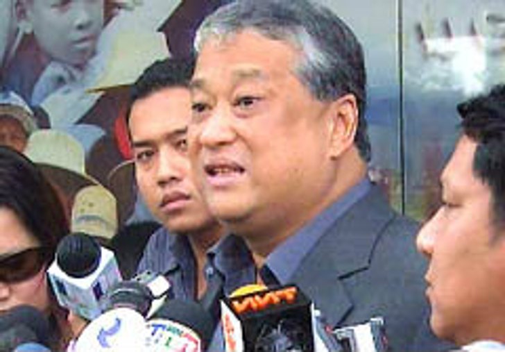 สุขุมพันธุ์แถลงด่วน กทม.วิกฤติ ไม่สามารถกันน้ำได้ เขตเสี่ยงควรย้ายเด็ก คนชราออกนอกพื้นที่