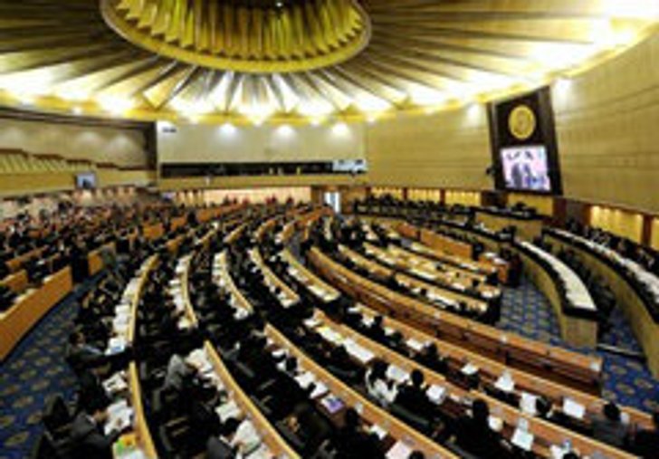 สมศักดิ์ ประกาศเลื่อนประชุมสภาไม่มีกำหนด