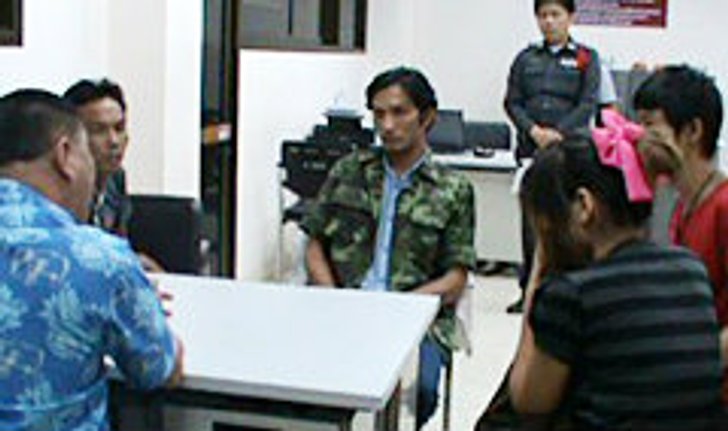 แค้นอดีตแฟนสาวขับแท็กซี่พุ่งชน เจ็บพร้อมหนุ่มใหม่
