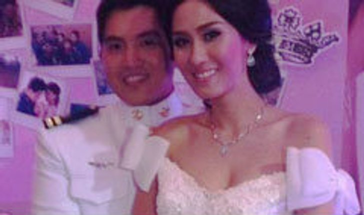 เมี่ยง อติมา กับเจ้าบ่าวนักบิน ฉลองสมรสพระราชทาน