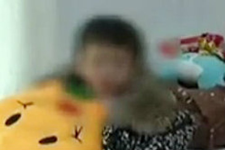 สลด! พ่อแม่วัยรุ่นทะเลาะกันทิ้งลูกหิวตาย