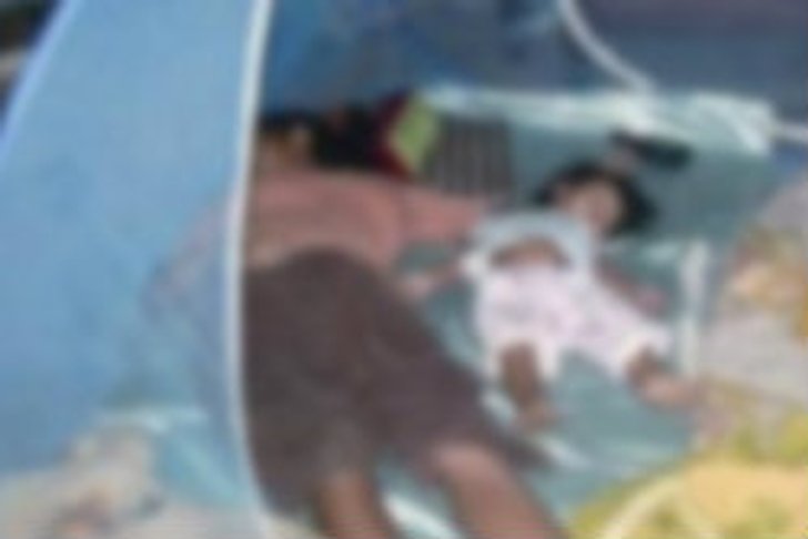 สลด! แม่ป่วยเป็นไข้นอนทับลูก 5 ขวบ ดับคู่